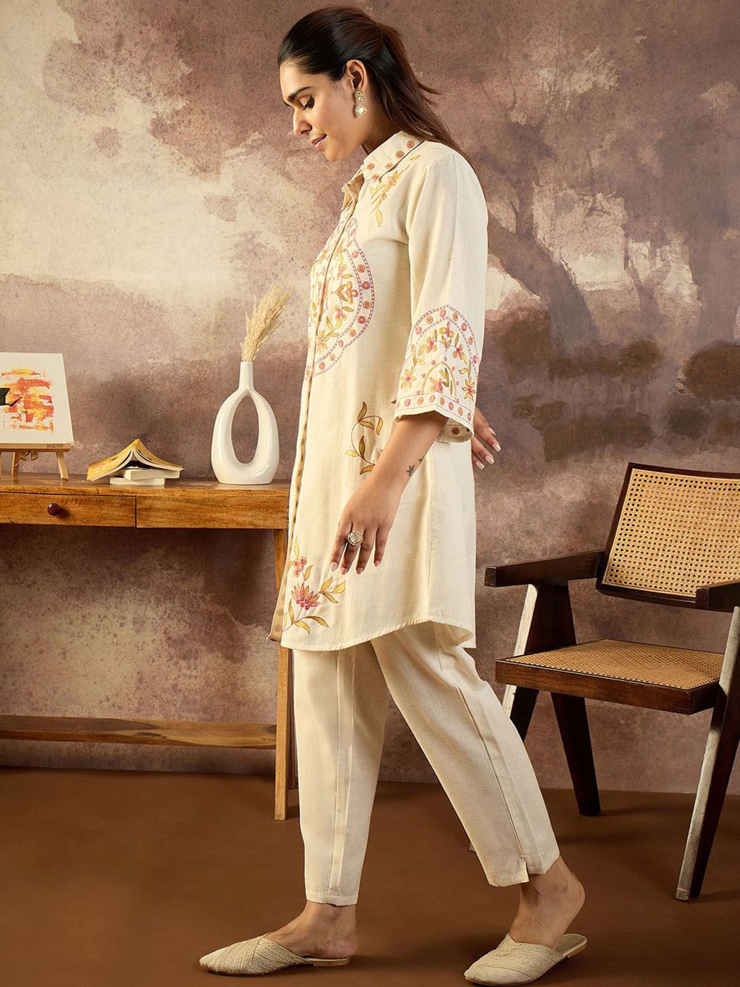 Women Ethnic Motifs Printed Cotton A-Line Kurta with Trousers