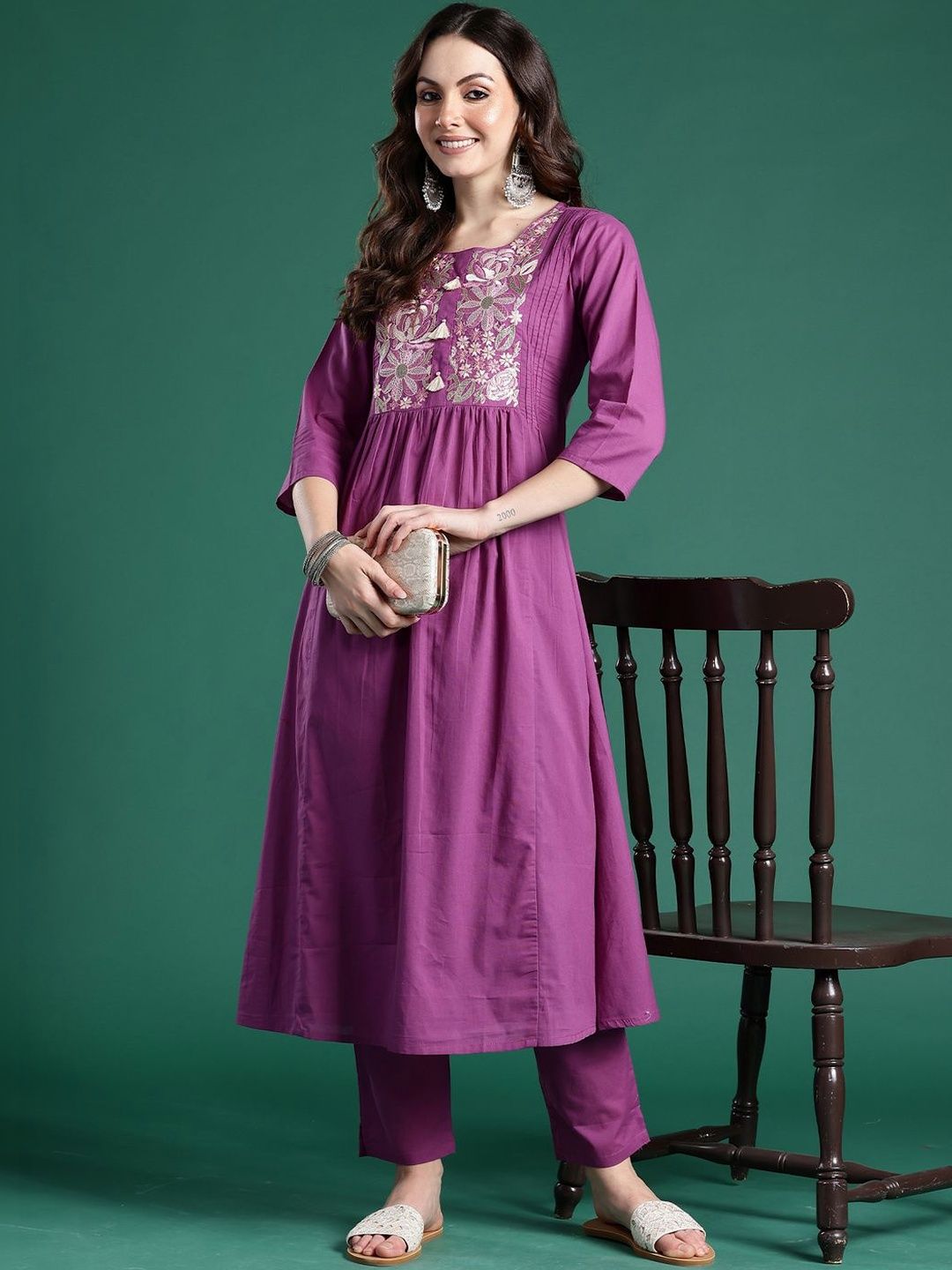Women Ethnic Motifs Embroidered Empire Thread Work Pure Cotton Kurta with Trousers
