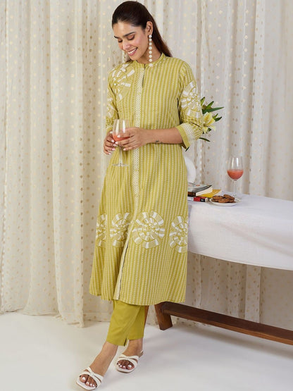 Dhiyona IE Printed Pure Cotton Mandarin Collar Neck Top With Trousers Co-Ords