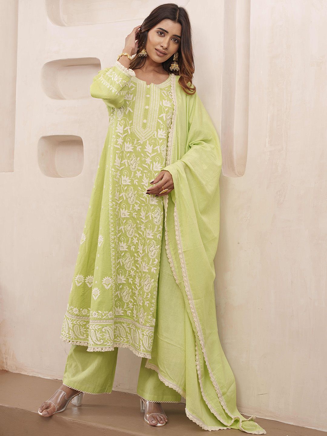 Dhiyona PD Women Floral Embroidered Pure Cotton Kurta & Trousers With Dupatta