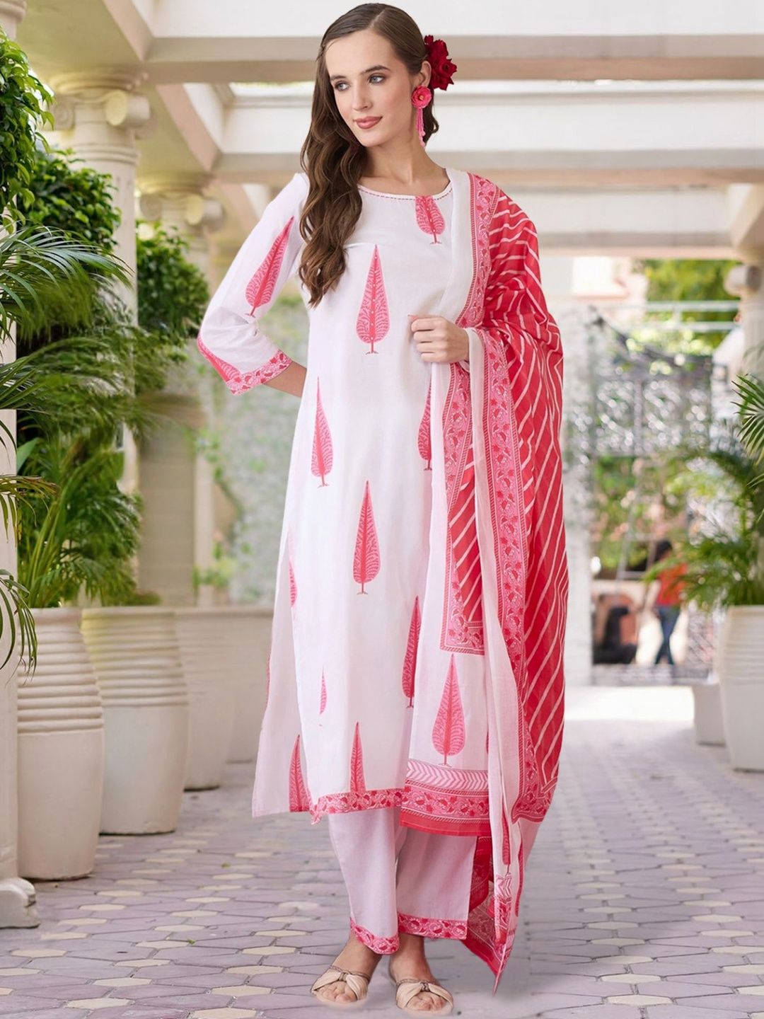 Dhiyona IE Women Ethnic Motifs Printed Regular Thread Work Pure Cotton Kurta with Trousers & With Dupatta