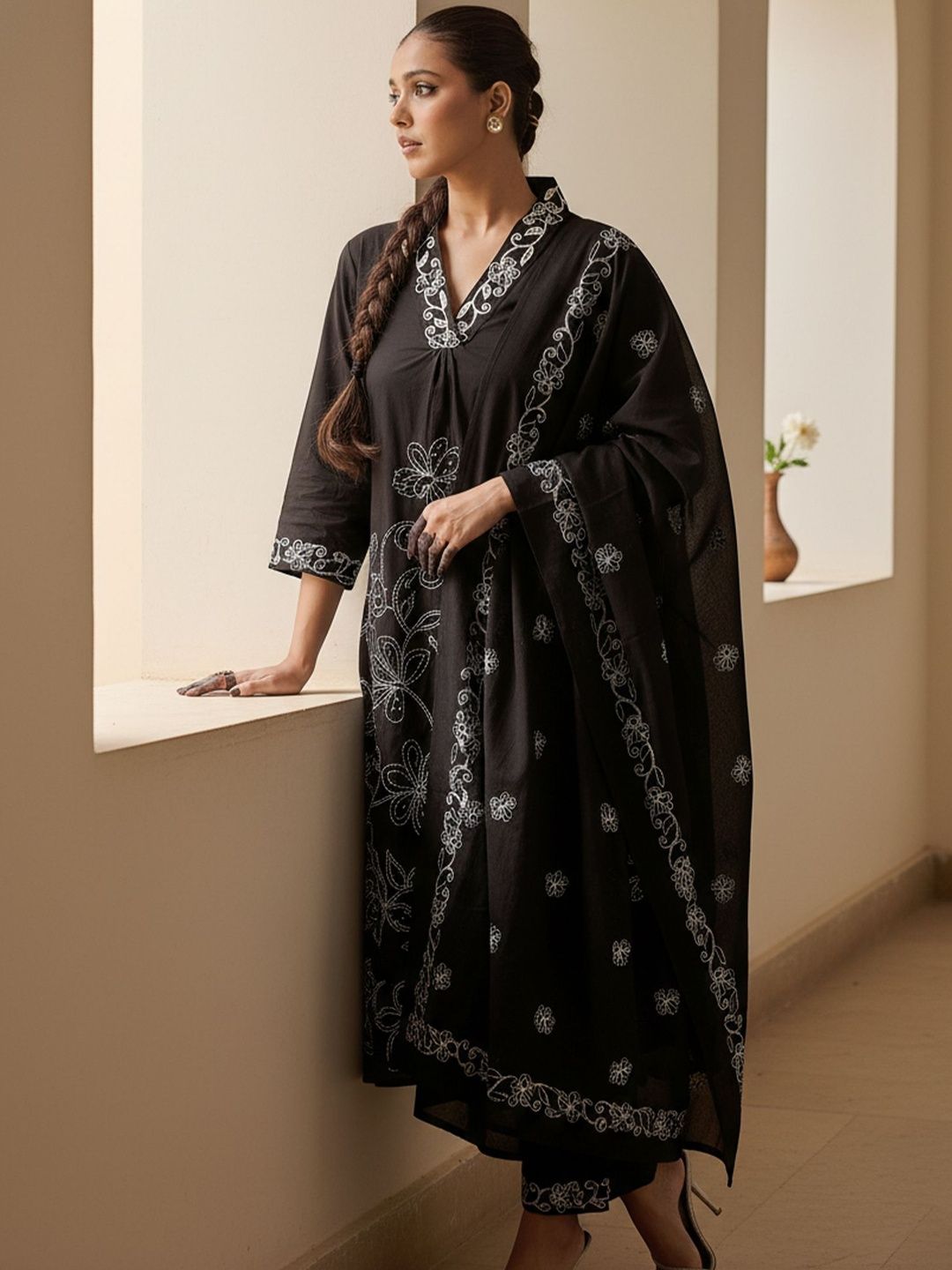 Floral Embroidered A-Line Chikankari Pure Cotton Kurta With Trousers & Dupatta