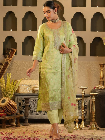 Women Ethnic Motifs Kurta with Trousers & Dupatta