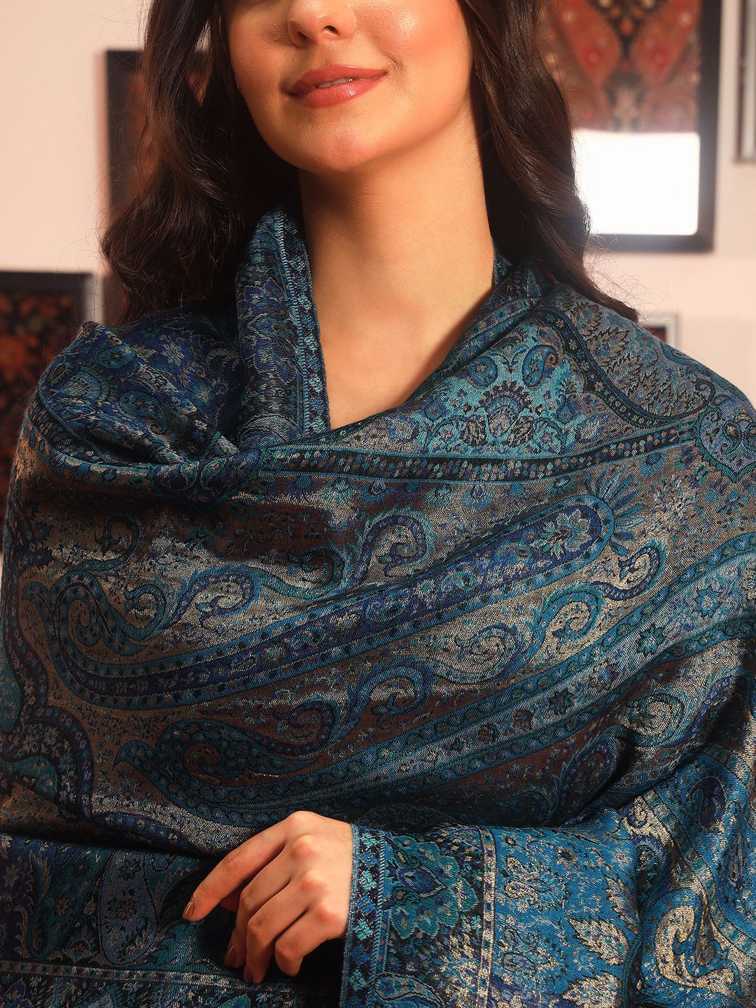 Dhiyona PA Paisley Woven Design Shawl
