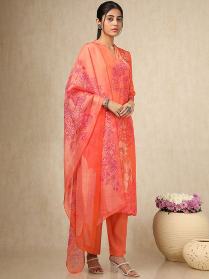 Dhiyona SO Women's Floral Printed Mandarin Collar Beads Work Straight Kurta With Trouser & Dupatta