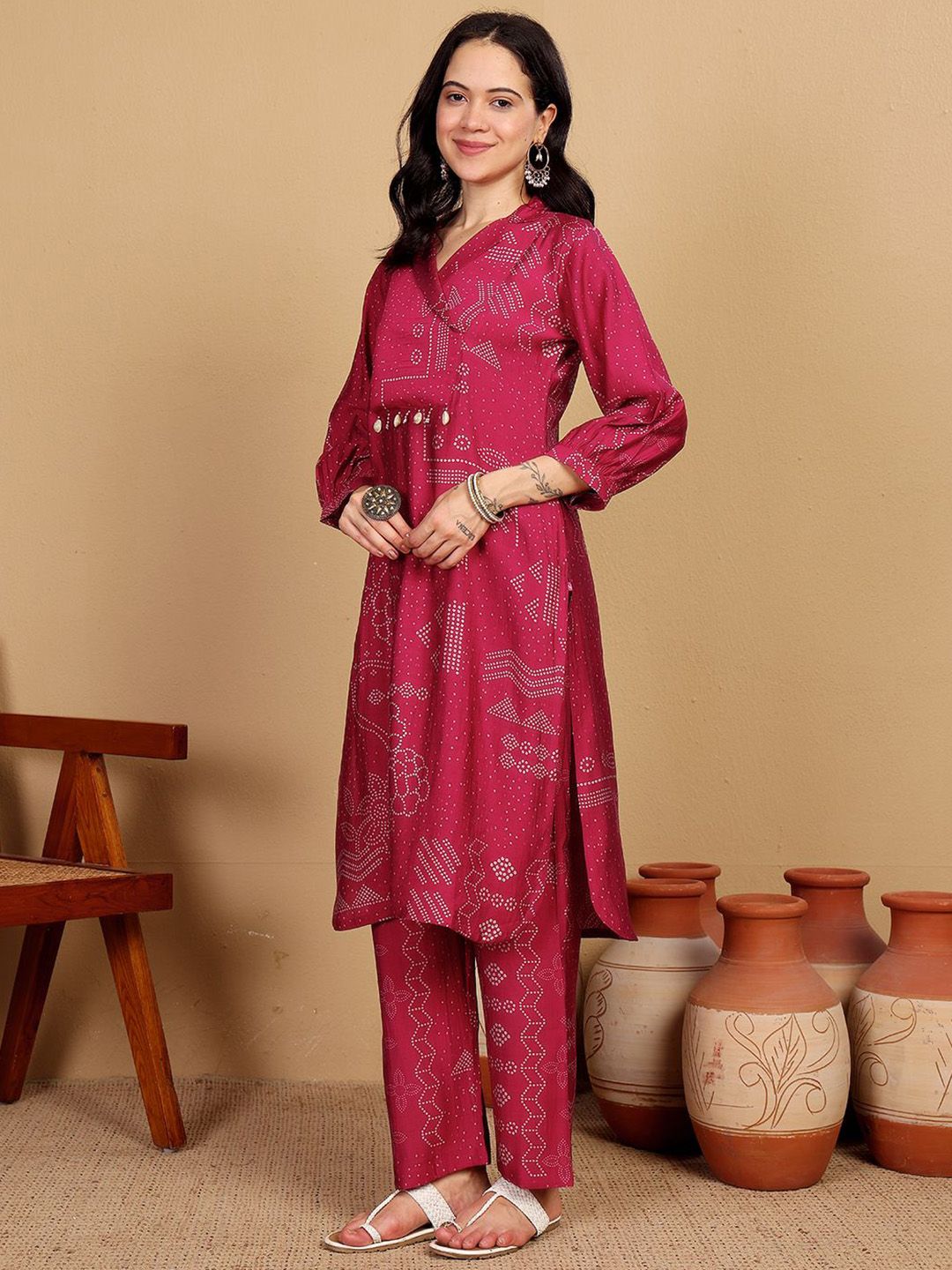 Dhiyona VA Women's Printed V-Neck Kurta with Trouser