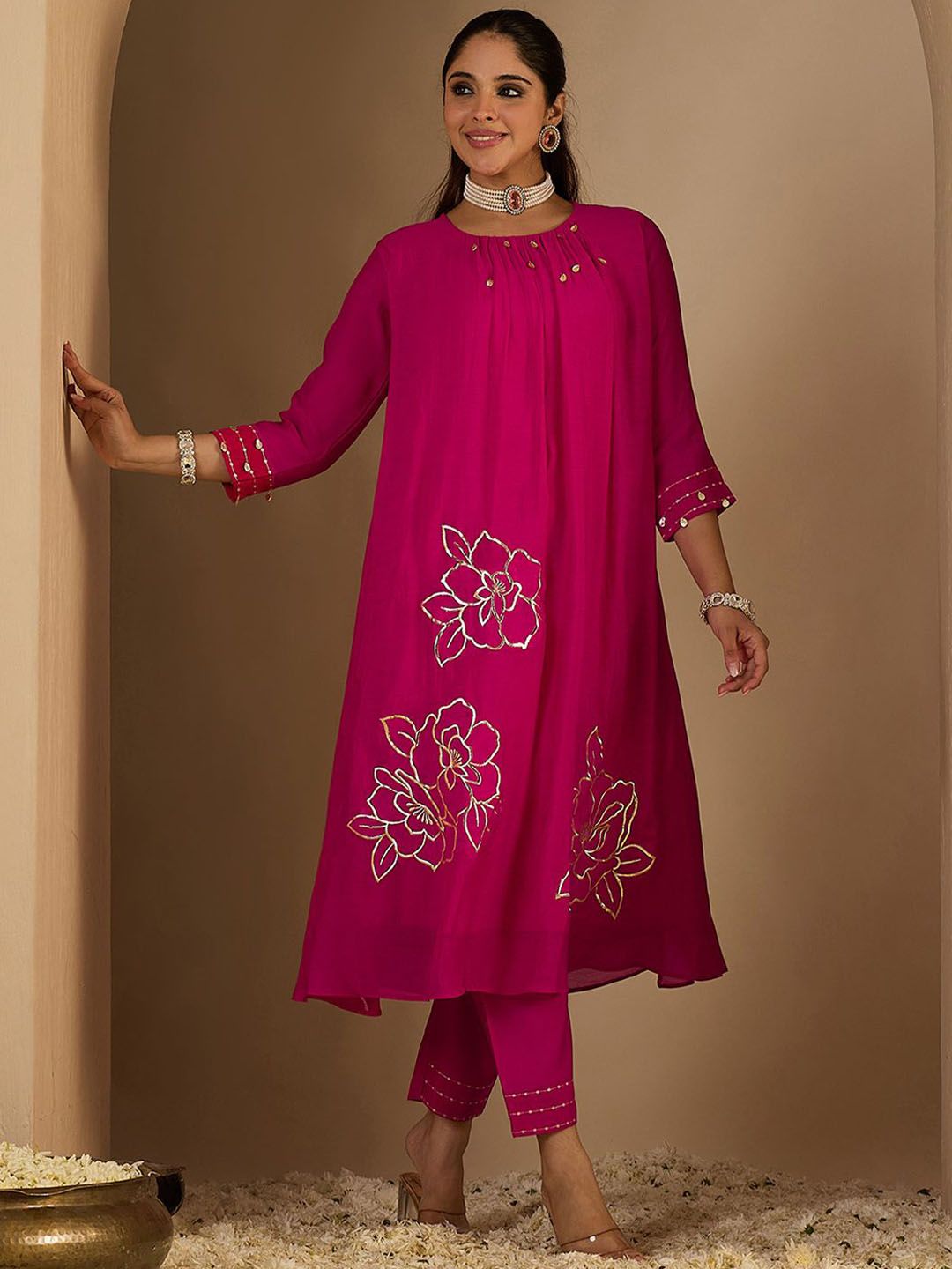 Dhiyona IE Women's Women Floral Printed A-Line Kurta with Trousers