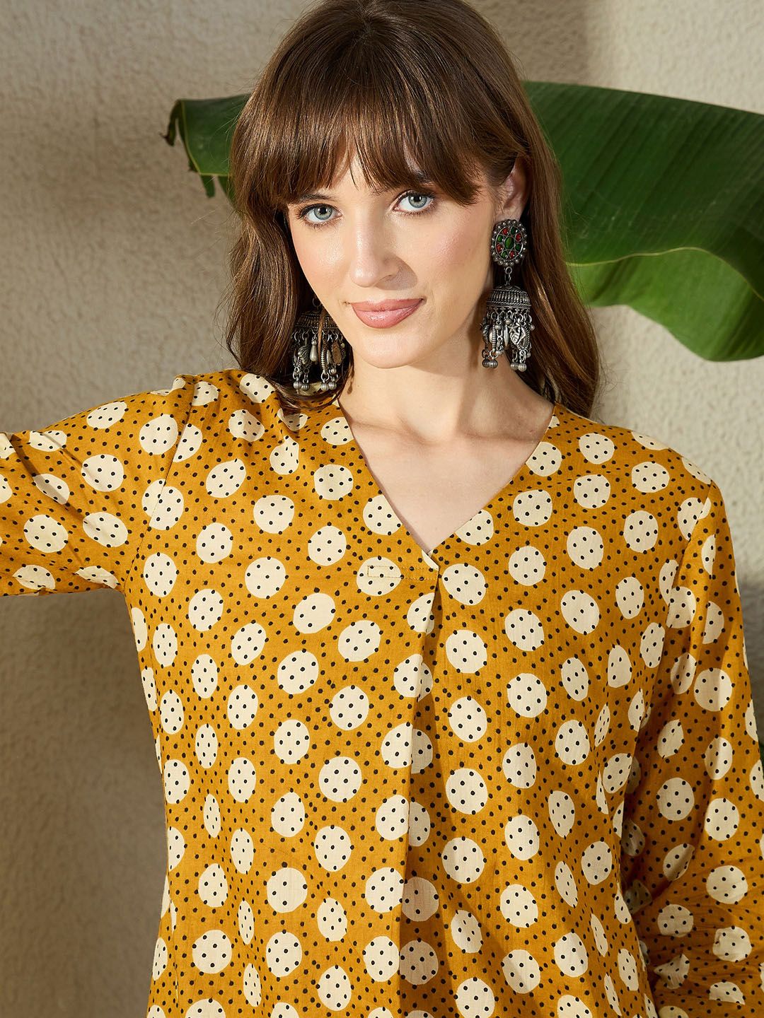 Dhiyona IE Geometric Printed Pure Cotton V-Neck Top With Trousers Co-Ords