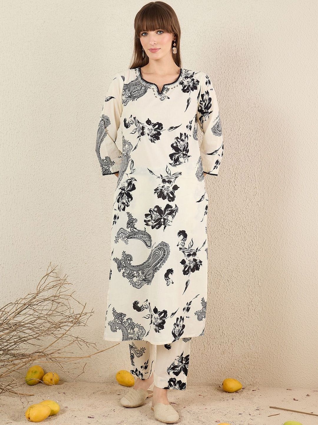 Women Floral Printed Regular Beads and Stones Pure Cotton Kurta with Trousers & With Dupatta