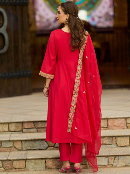 Women Embroidered Regular Thread Work Kurta with Trousers & Dupatta
