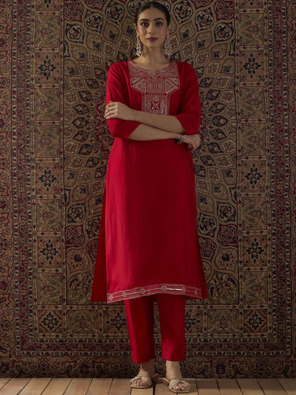 Dhiyona IE Embroidered Notch Neck Tunic With Trousers