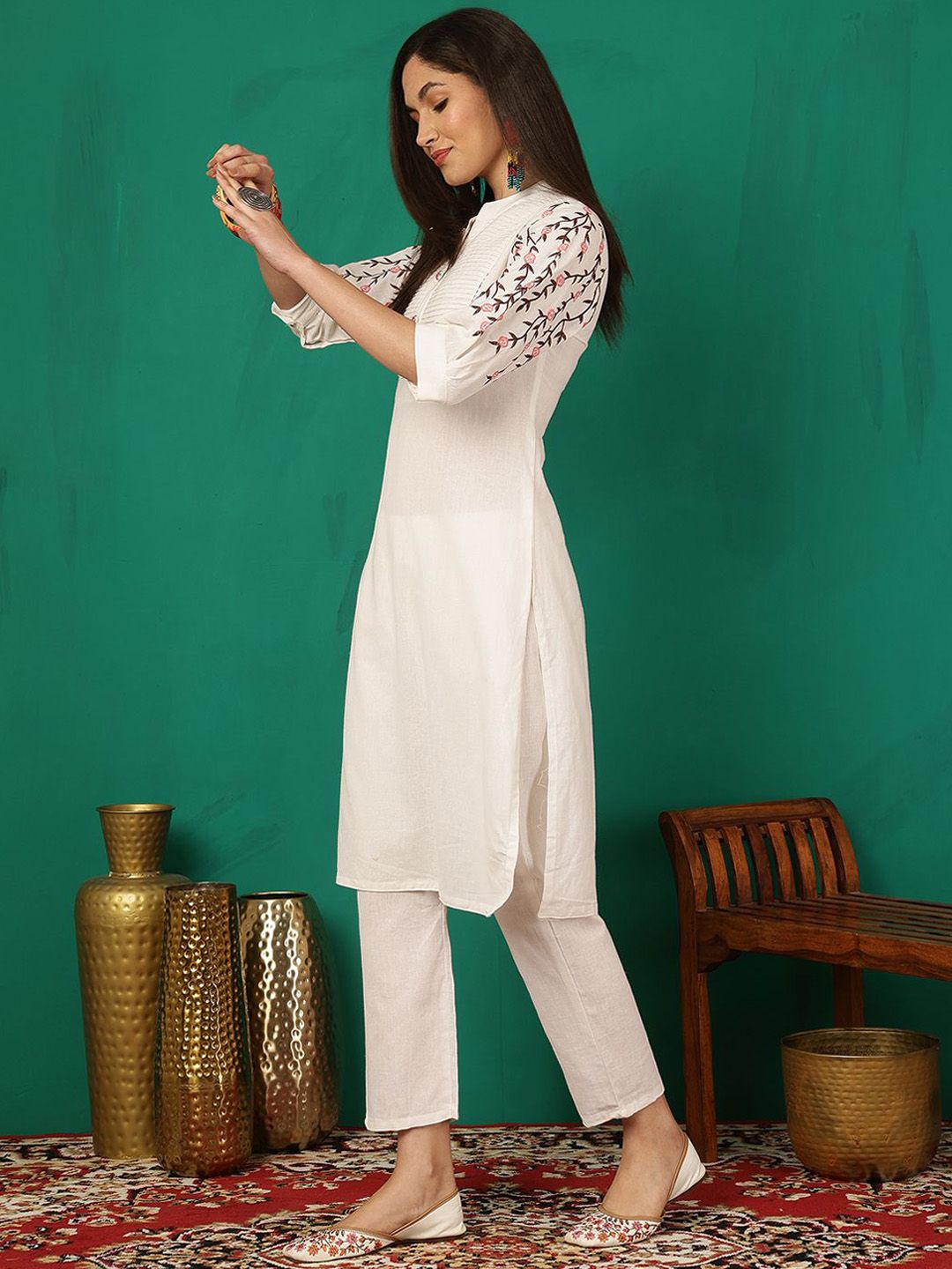 Dhiyona SN Women's Embroidered Mandarin Collar Cotton Kurta With Trouser