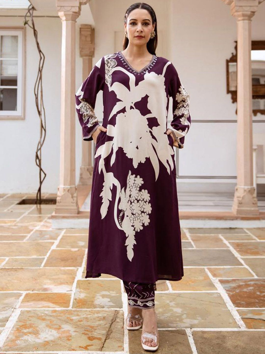 Dhiyona IE Floral Printed Sequinned A-Line Kurta With Salwar