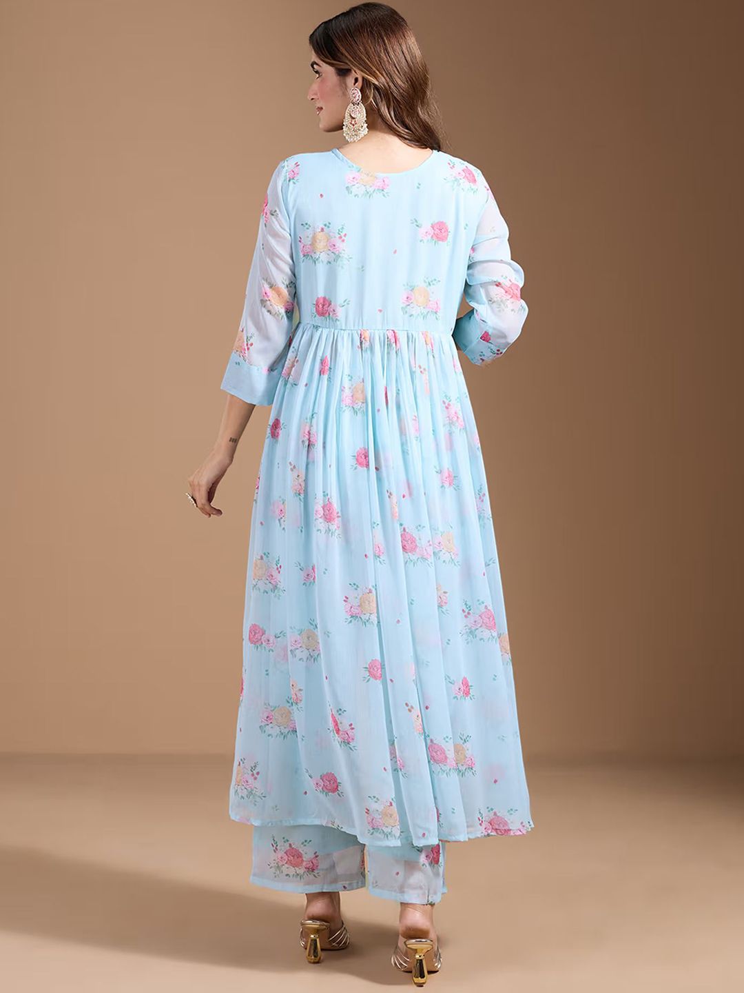 Dhiyona OD  Women Floral Printed Regular Kurta with Trousers & With Dupatta