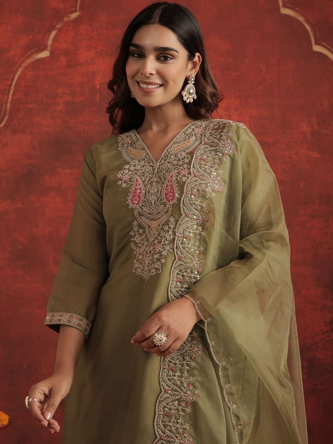 Women Ethnic Motifs Embroidered Kurta With Trousers & Dupatta Kurta Sets