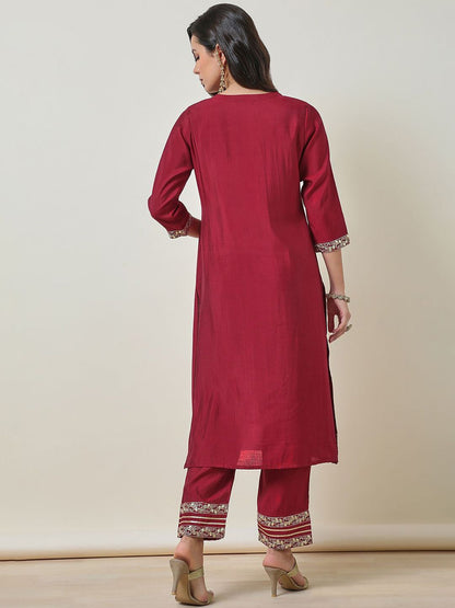 Dhiyona SO Women's Floral Embroidered Gotta Patti Straight Kurta With Trouser