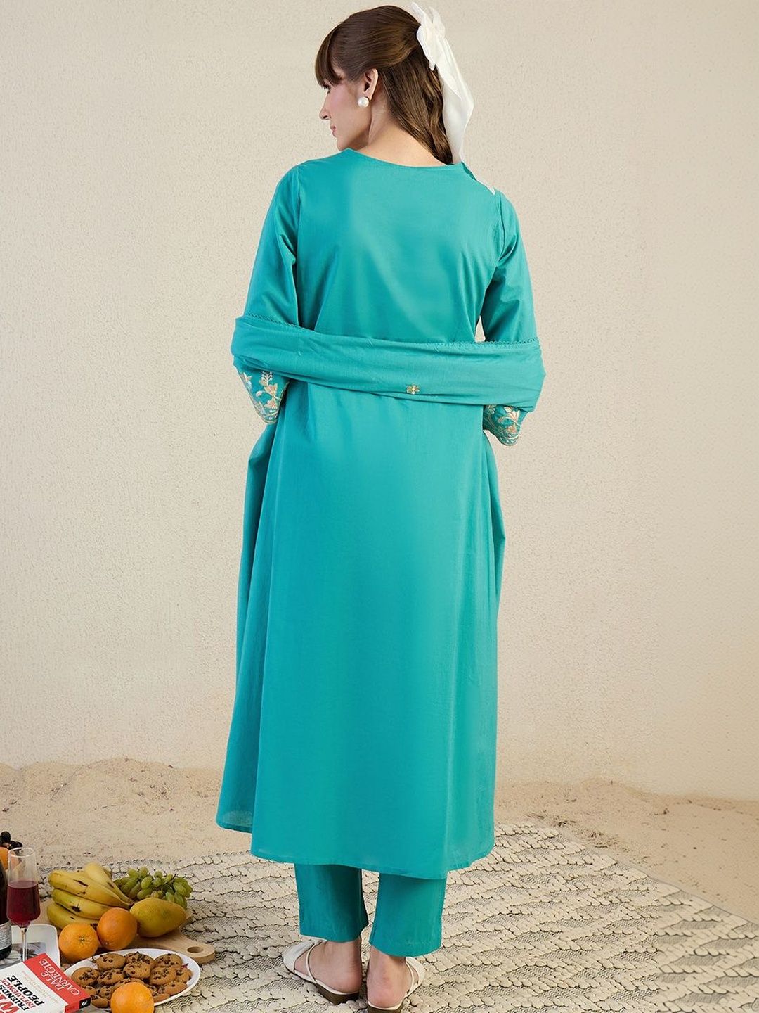 Women Floral Embroidered Tiered Thread Work Pure Cotton Kurta with Trousers & With Dupatta