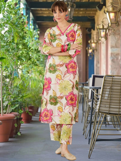 Women Floral Printed Regular Pure Cotton Kurta with Trousers
