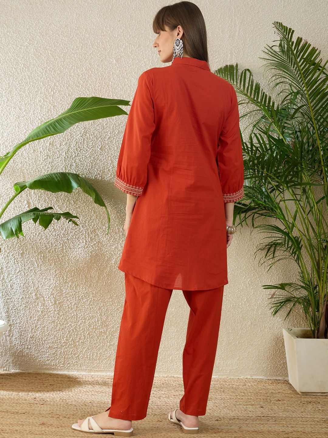 Ethnic Motifs Embroidered Thread Work Pure Cotton Kurta With Trouser