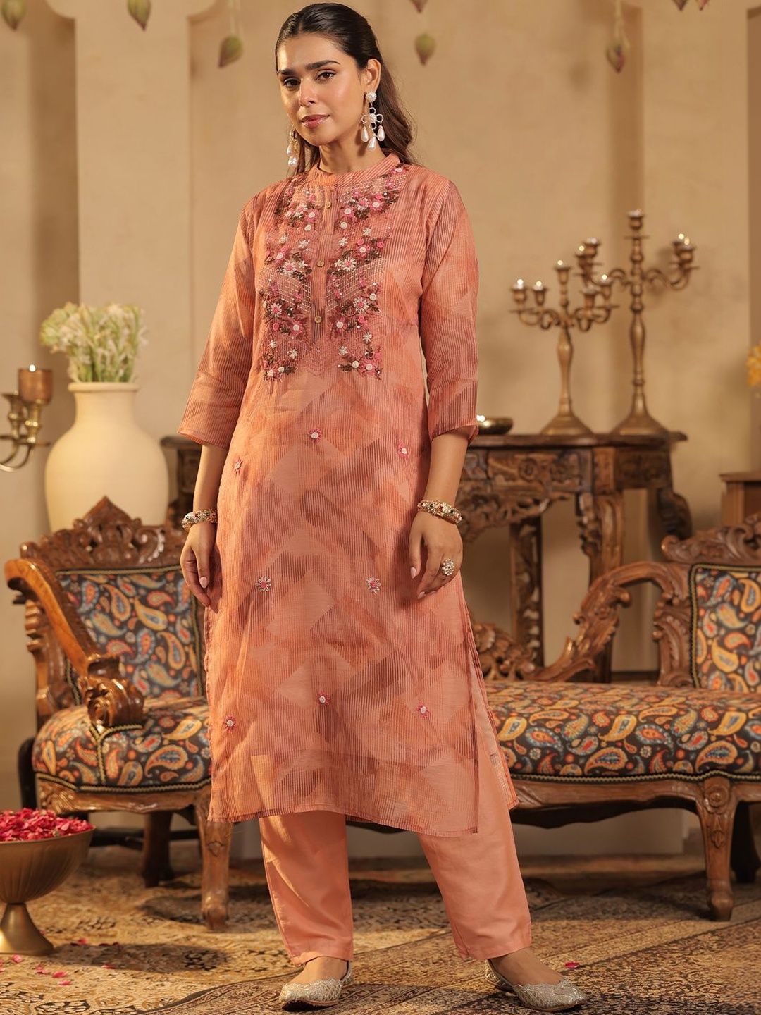 Women Floral Embroidered Regular Thread Work Chanderi Cotton Kurta with Trousers & With Dupatta
