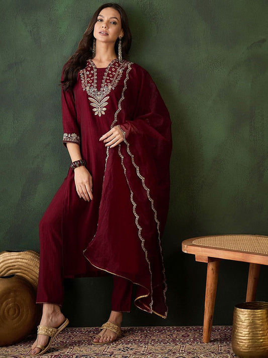 Dhiyona SN Women's Floral Embroidered Straight Kurta & Trouser With Dupatta