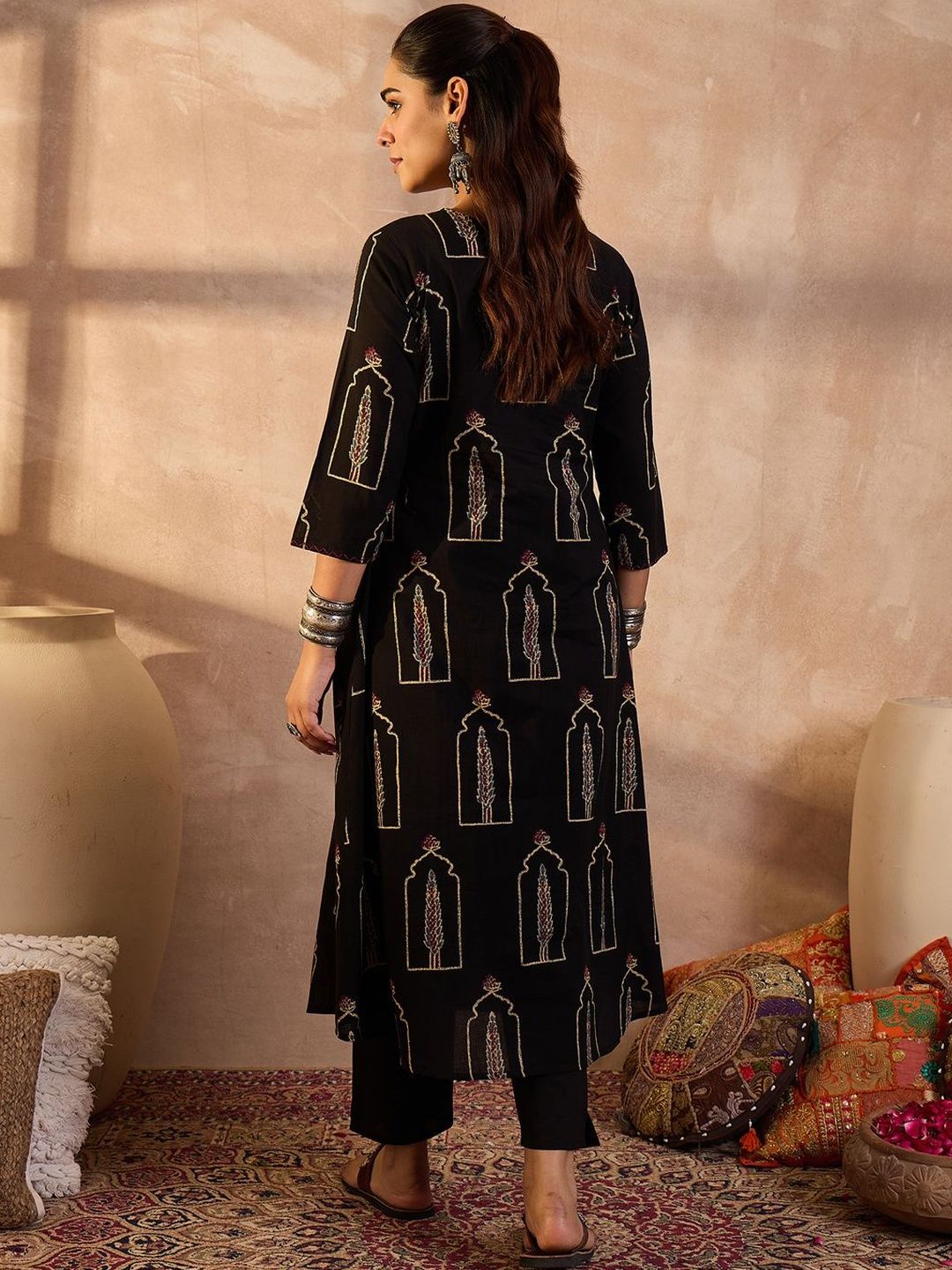Women Ethnic Motifs Printed Regular Sequinned Pure Cotton Kurta with Trousers