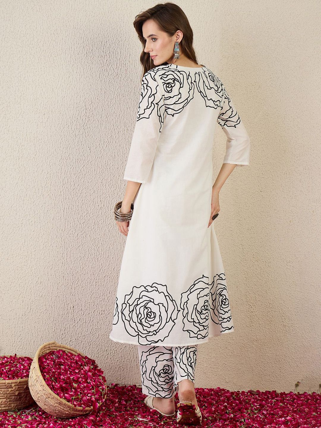 Women Ethnic Motifs Printed Regular Mirror Work Pure Cotton Kurta Trousers
