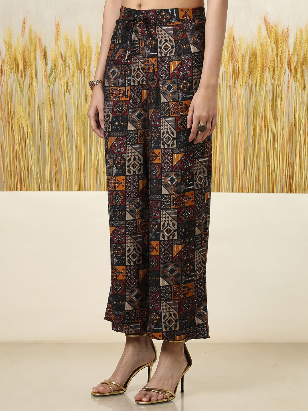 Dhiyona SO Women's Women Ethnic Motifs Printed Regular Mirror Work Kurta with Palazzos