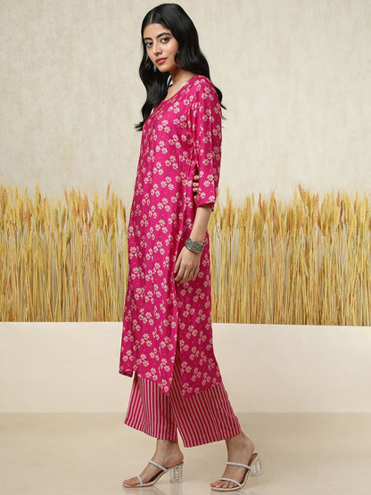 Dhiyona SO Women's Floral Printed Mirror Work Straight Kurta With Palazzos