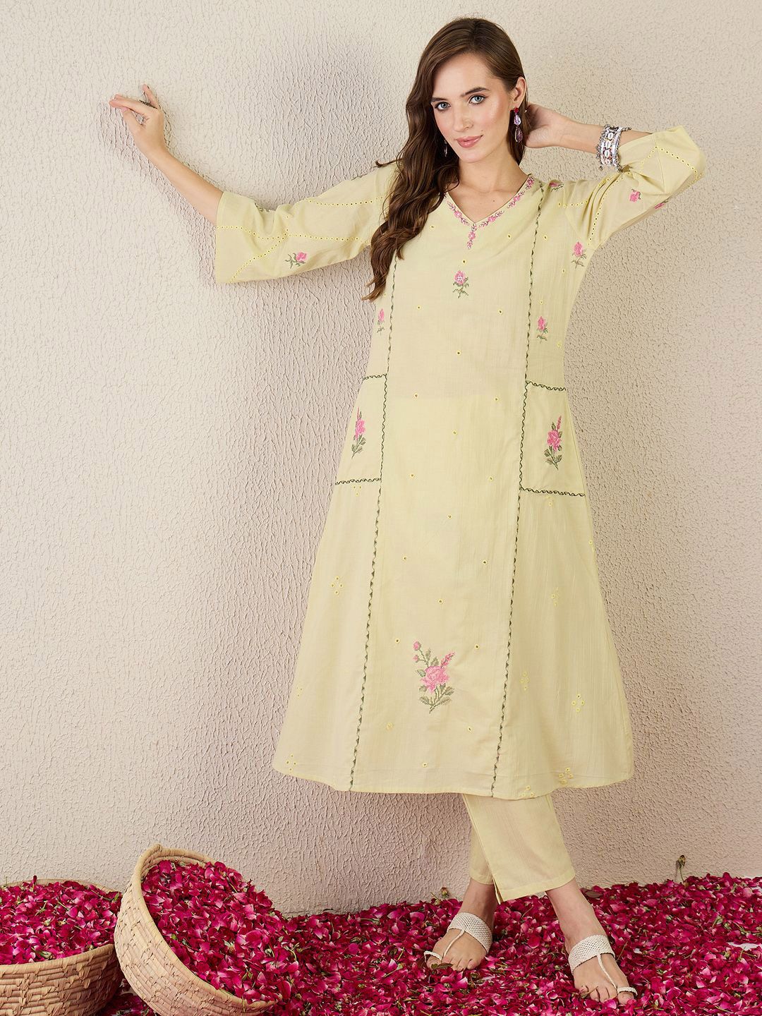 Women Floral Embroidered Cotton A-Line Kurta with Trousers