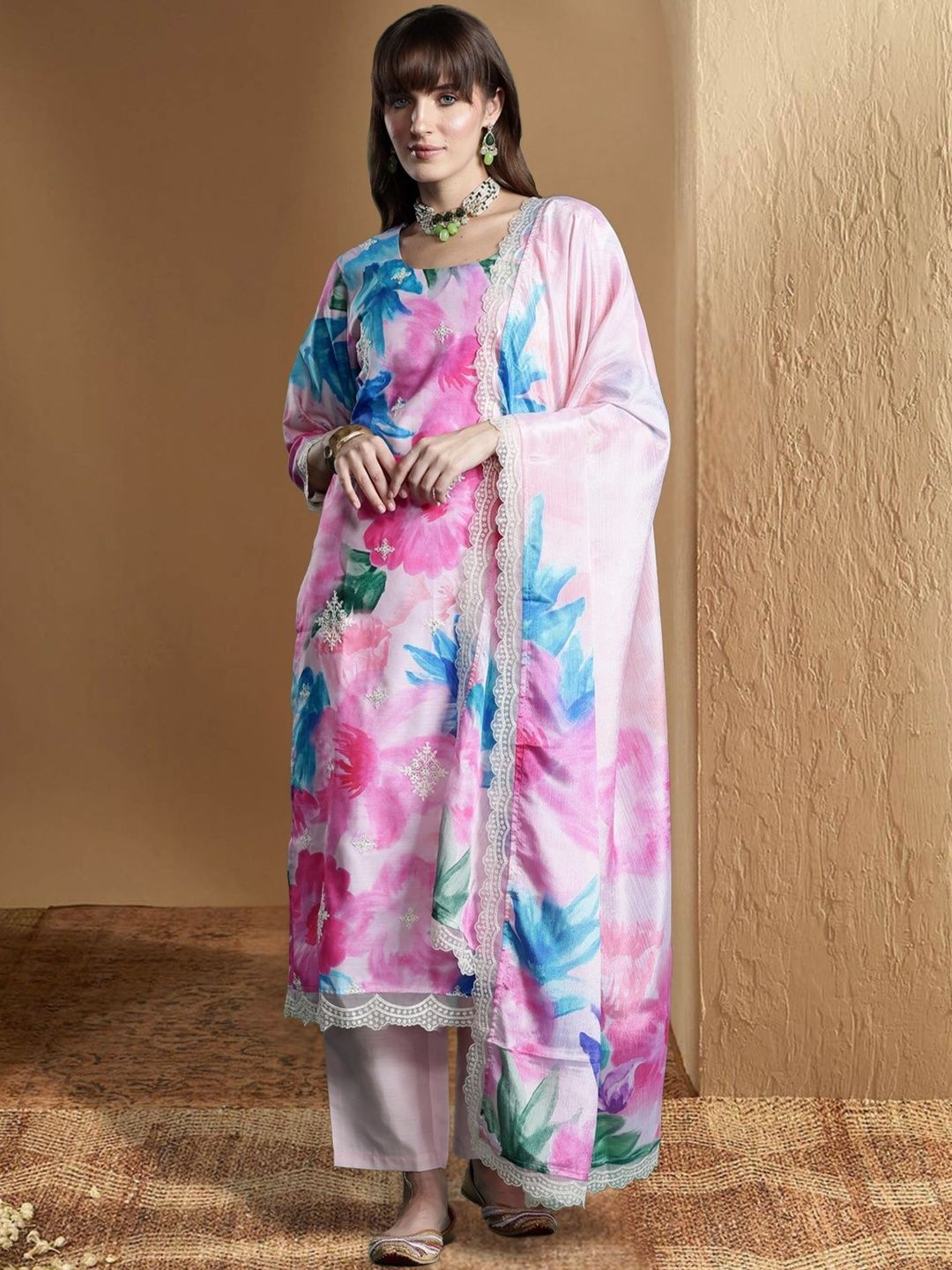 Women Floral Printed Regular Thread Work Kurta with Trousers & With Dupatta
