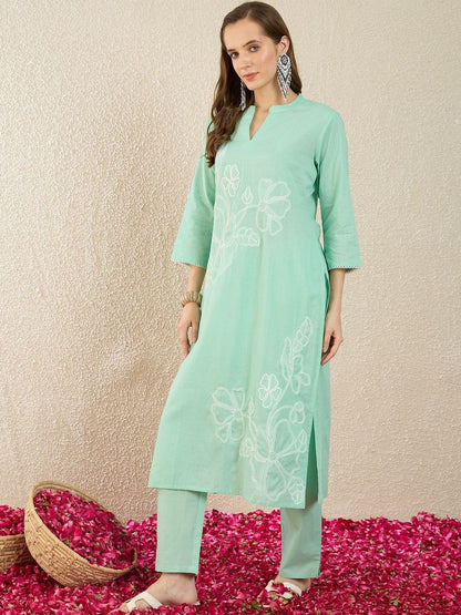 Dhiyona IE Embroidered Mandarin Collar Three-Quarter Sleeves Pure Cotton Tunic And Trousers