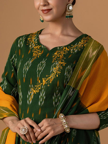 Dhiyona WP Ethnic Motifs Printed Thread Work Pure Cotton Kurta With Trouser & Dupatta