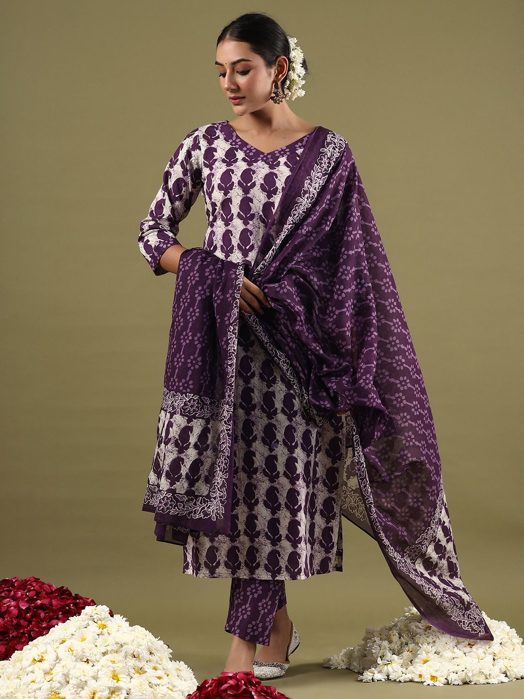 Paisley Printed Regular Pure Cotton Straight Kurta with Trousers & Dupatta