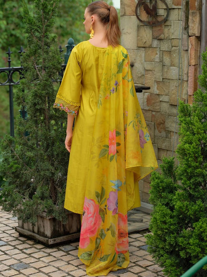 Women Floral Embroidered Regular Thread Work Liva Kurta with Trousers & Dupatta
