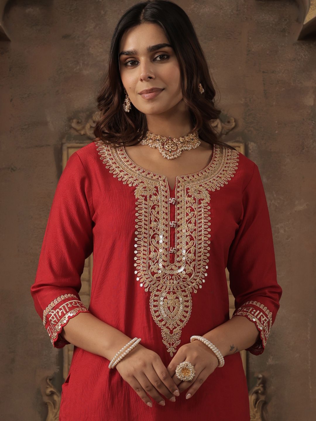 Ethnic Motifs Yoke Design Notch Neck Sequinned Straight Kurta With Trousers