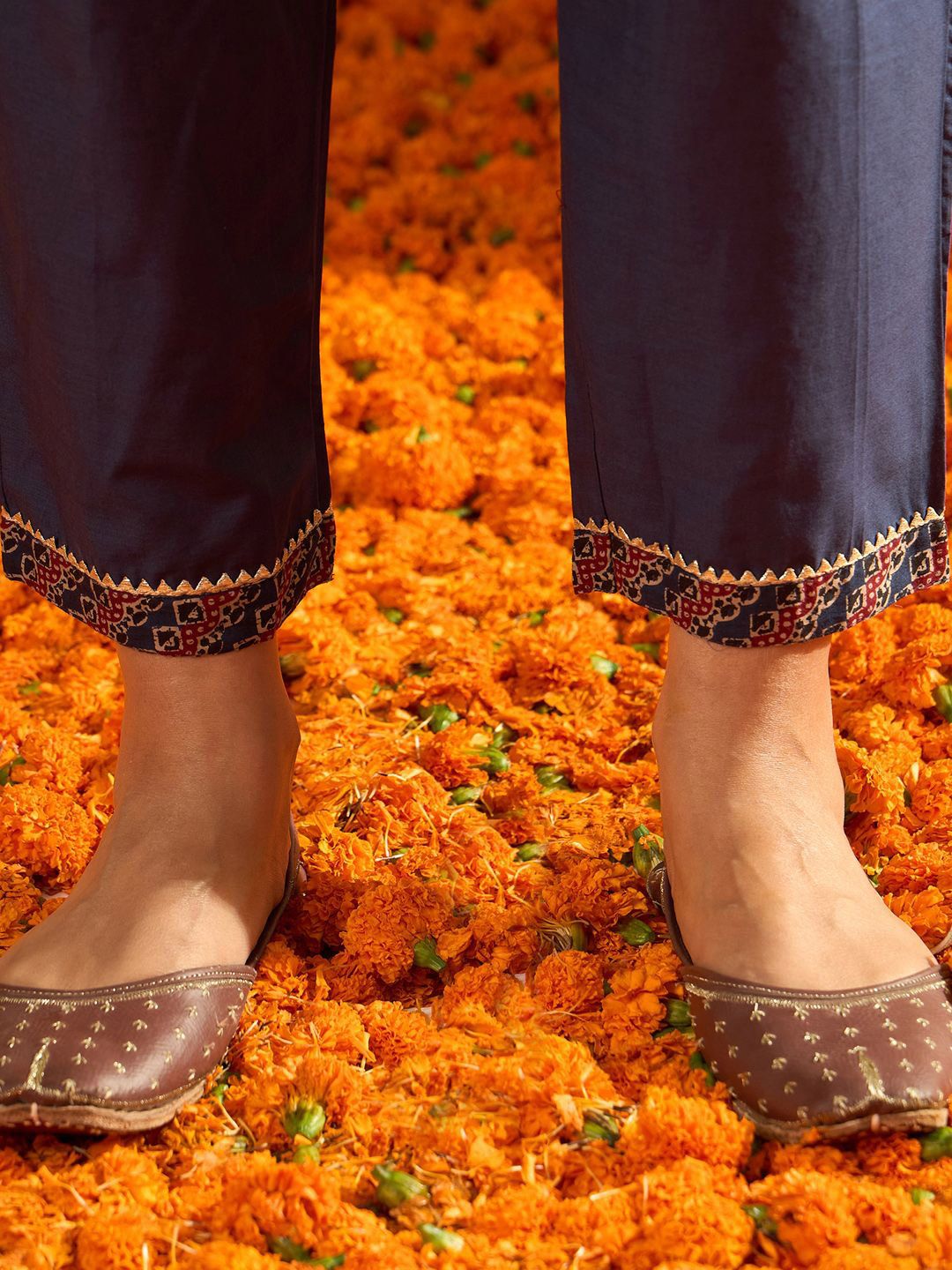 Ethnic Motifs Printed Pure Cotton Straight Kurta With Trousers & Dupatta