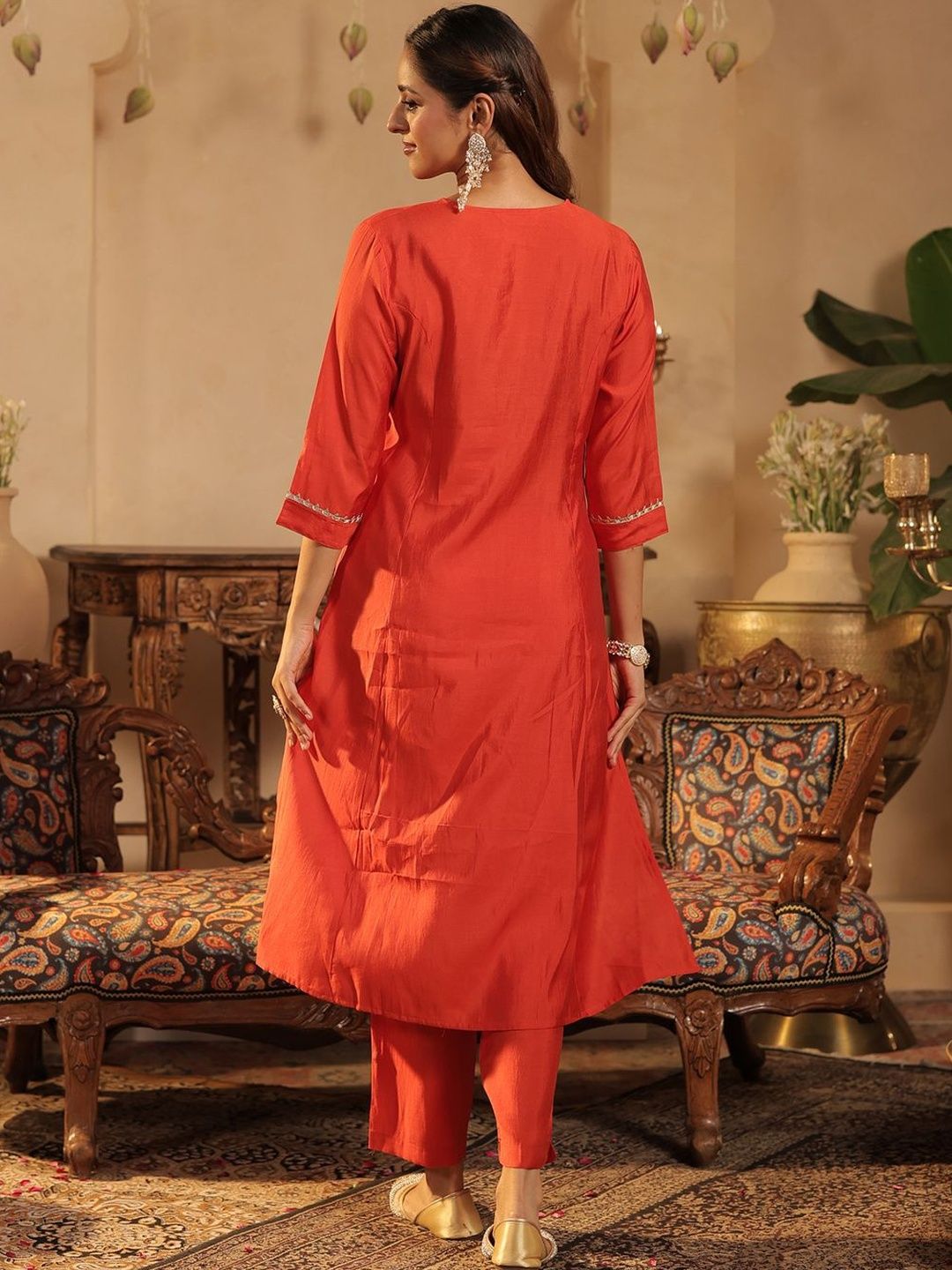 Women Ethnic Motifs Printed Kurta with Trouser