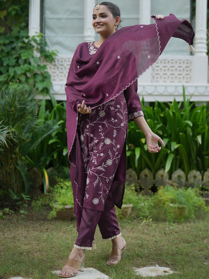 Women Floral Embroidered Regular Thread Work Kurta with Trousers With Dupatta