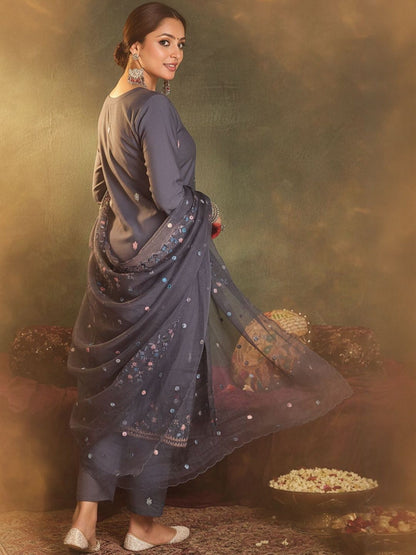 Floral Embroidered Thread Work Straight Kurta With Trousers & Dupatta