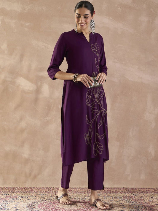 Floral Embroidered Mandarin Collar Thread Work Straight Kurta With Trousers