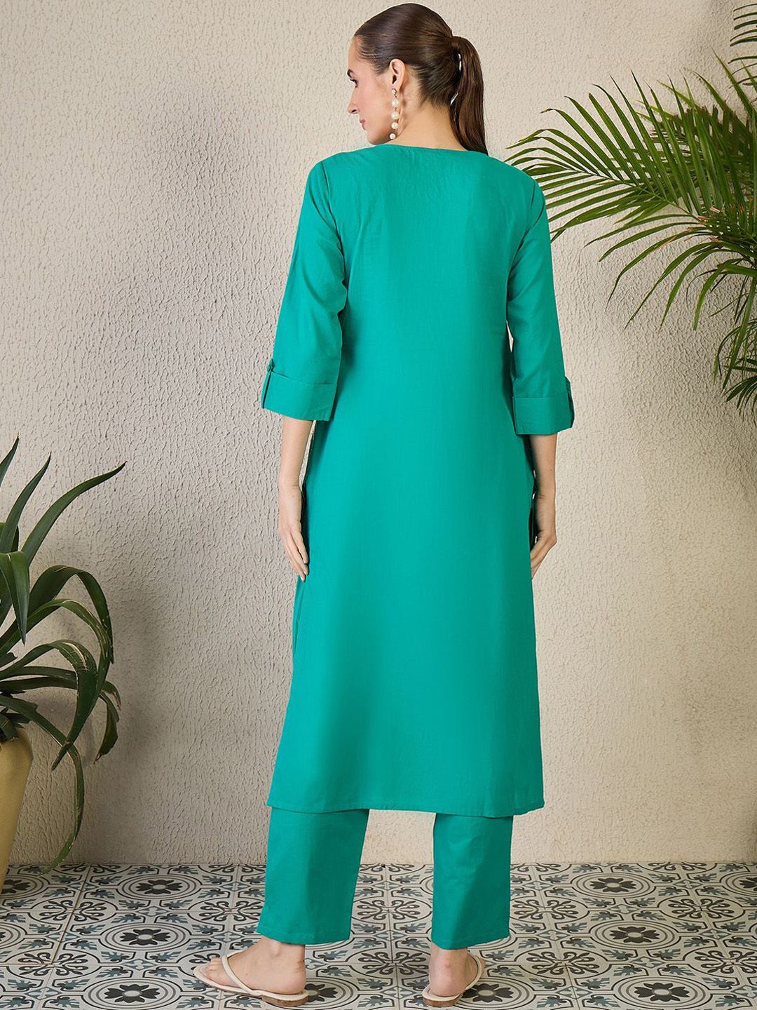 Dhiyona IE Embroidered Notch Neck Pure Cotton Kurta & Trousers