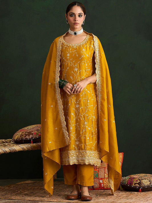 Dhiyona IE Women Ethnic Motifs Embroidered Regular Thread Work Kurta with Trousers & With Dupatta