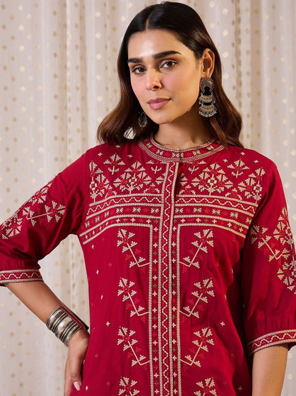 Women Geometric Embroidered Kurta with Trousers
