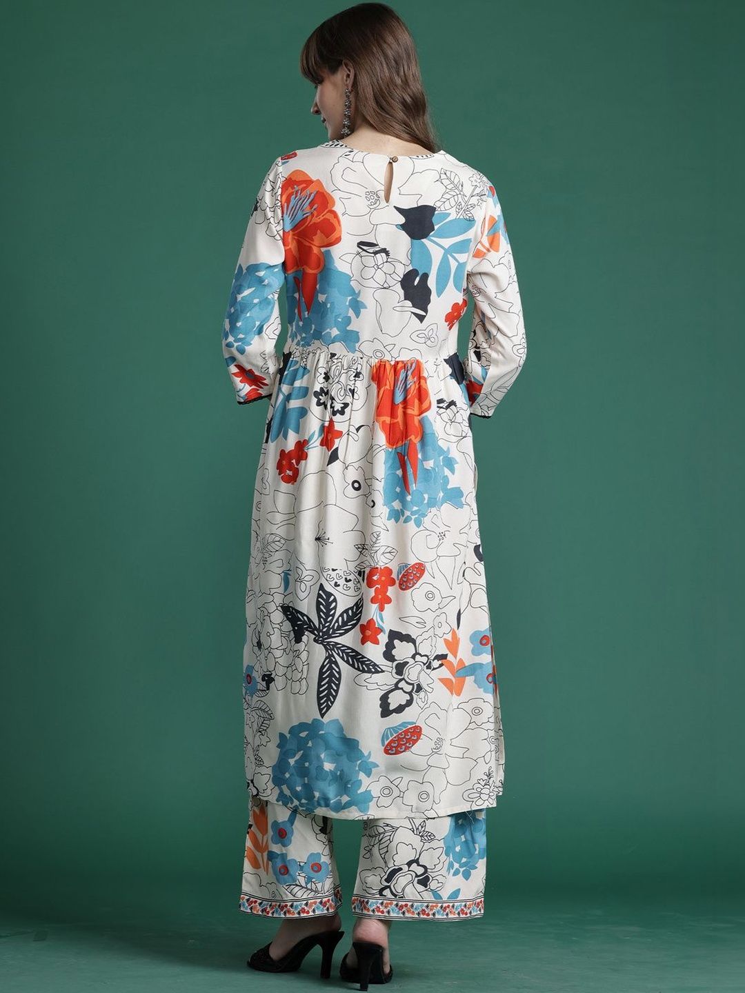 Women Floral Printed Empire Kurta with Trousers