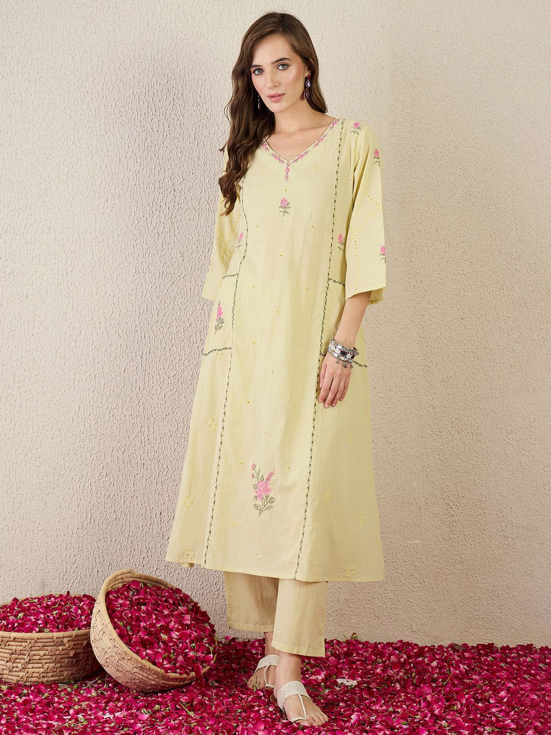 Women Floral Embroidered Cotton A-Line Kurta with Trousers