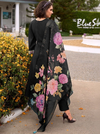 Women Floral Embroidered Regular Thread Work Pure Cotton Kurta with Trousers & With Dupatta