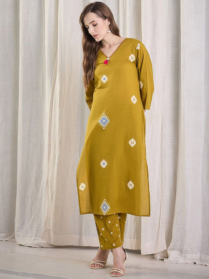 Dhiyona IE Ethnic Motifs Printed Pure Cotton V-Neck Top With Trousers