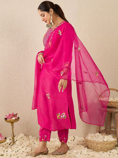 Women Floral Embroidered Regular Thread Work Kurta With Trousers & Dupatta