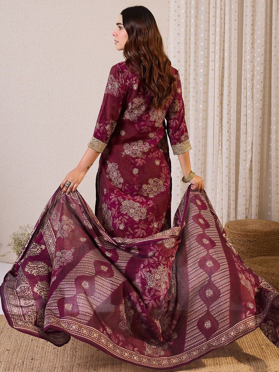 Women Floral Printed Regular Chanderi Silk Kurta with Trousers & With Dupatta